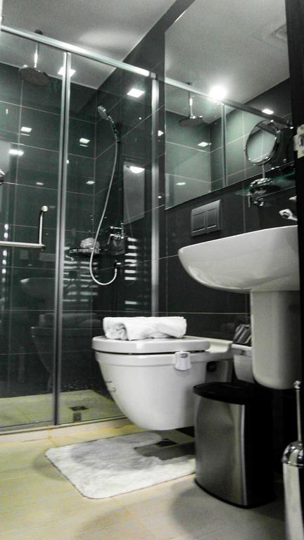Modern Luxury Lower Penthouse Unit Manila Kültér fotó